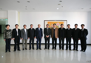 國家質檢總局局長王勇、副局長支樹平、紀檢組長王煒、總工程師張綱在&ldquo;全國質量知識競賽&rdquo;復賽現(xiàn)場親切接見中國質量檢驗協(xié)會秘書長張軍、秘書長助理張明